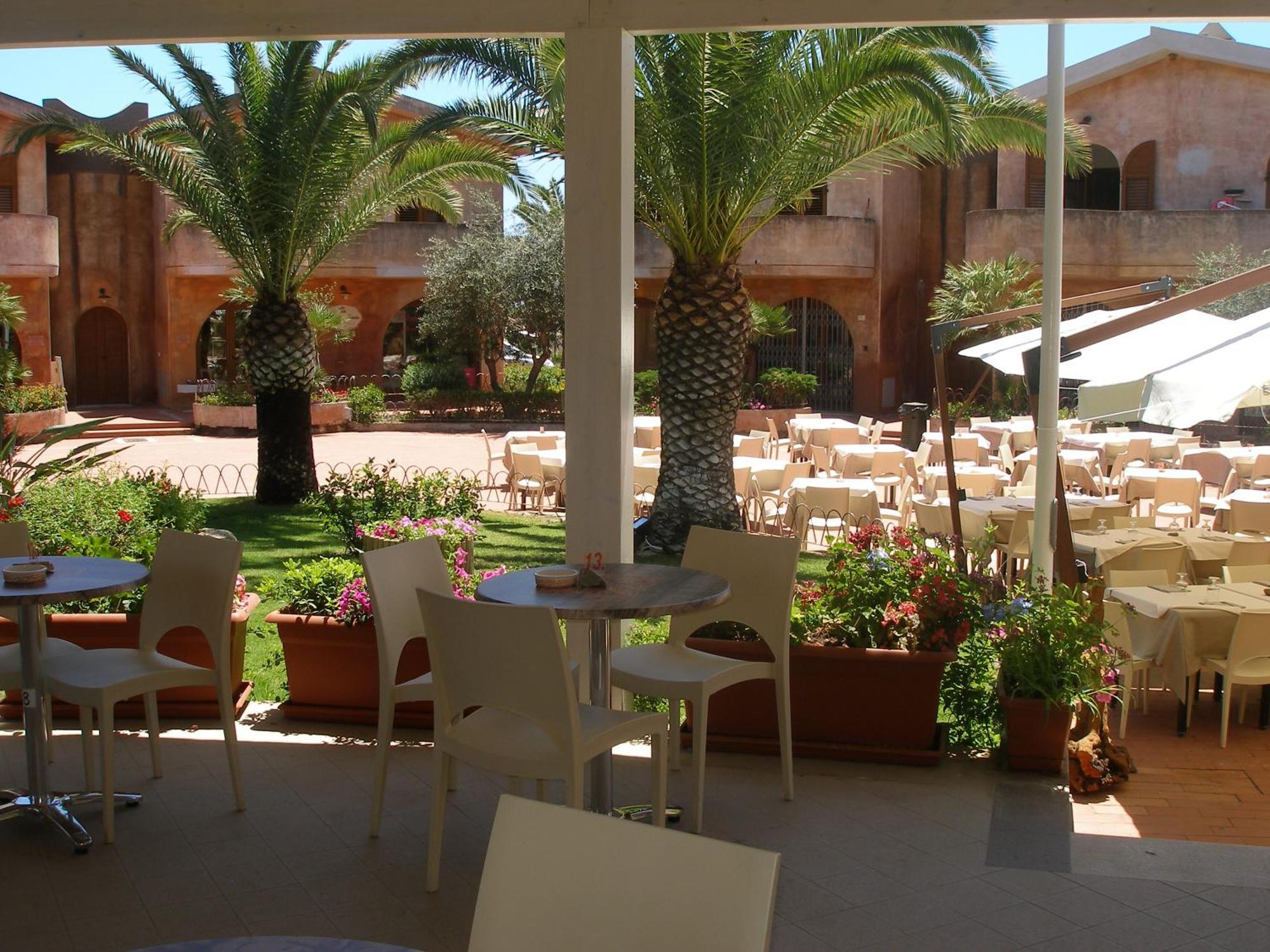 Le Residenze Di Piazza Italia * Costa Rei